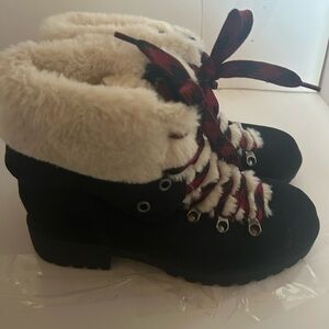 Jellypop Black and Cream Winter Boots